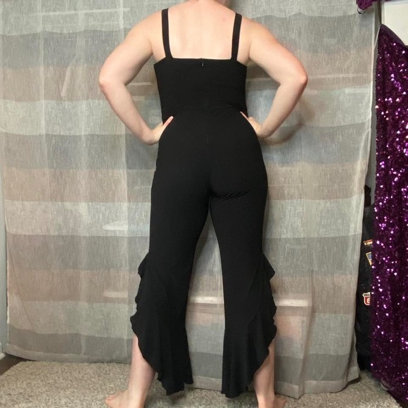 Modern INC Black Ruffle Leg Sleeveless Jumpsuit, Size 8. - Picture 2 of 4
